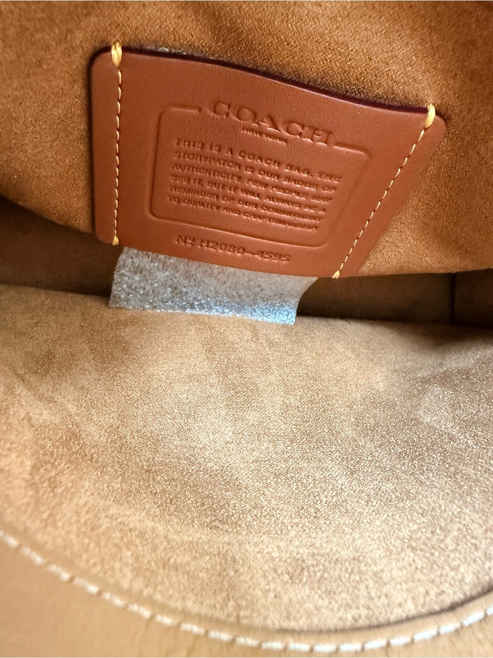 Coach - Beat Shoulder Bag In Colorblock With Rivets - Picture 7 of 7